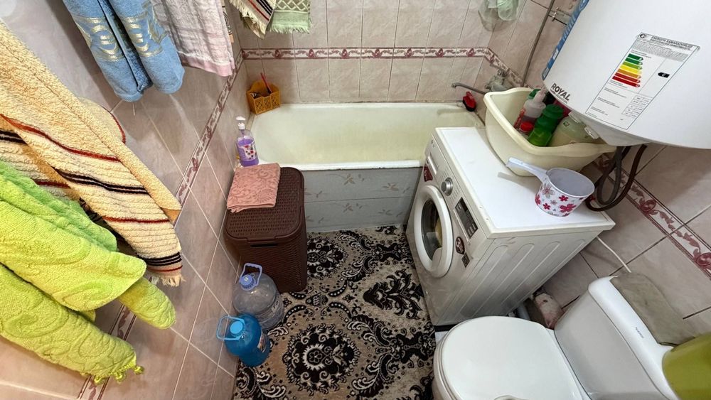 Ойбекда квартира Сотилади 2 хона