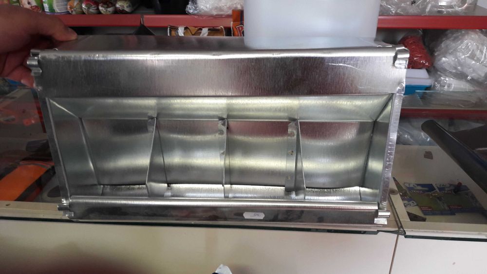 Hranitor iepuri fan si furaje