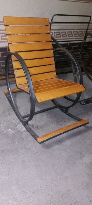 Продаются  качели, изготовленна из российских подшипников