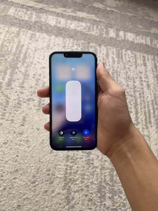 iPhone 13 128gb в отличном состояние