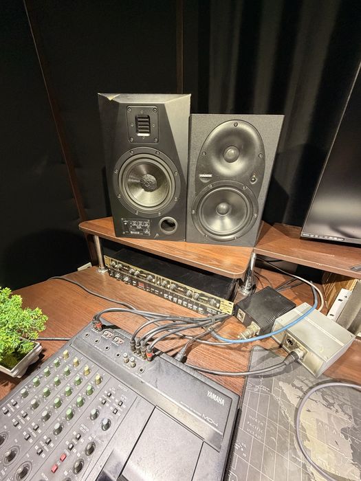 RedBee Studio — профессиональная студия звукозаписи
