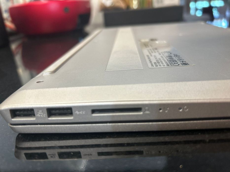 Lenovo IdeaPad S340-15API в отлично състояние.