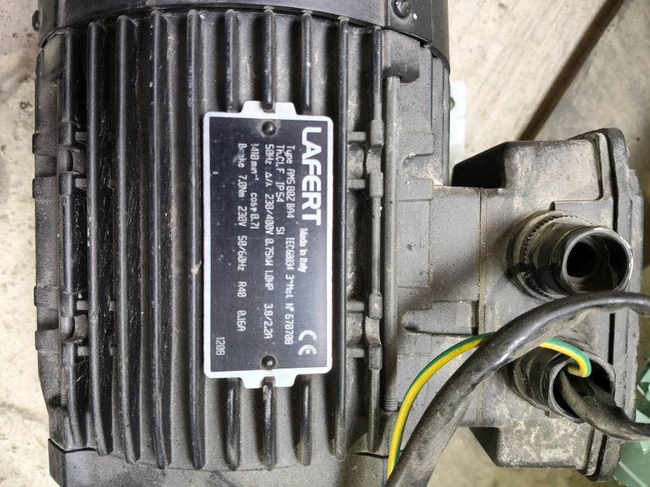 Электродвигатель электродвигателя