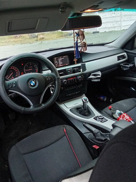 BMW 3 Series 2010 — imagine 3