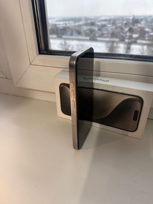 Продам айфон 15 про