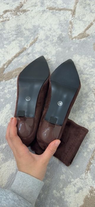 Красивые, элегантные, осенние ботильоны