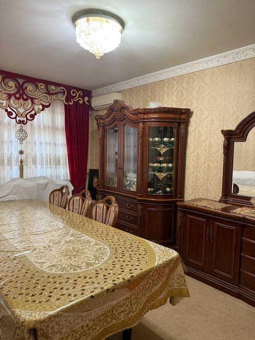 Коракамиш Галаба боги олдида 3 хона сотилади уртача ремонт