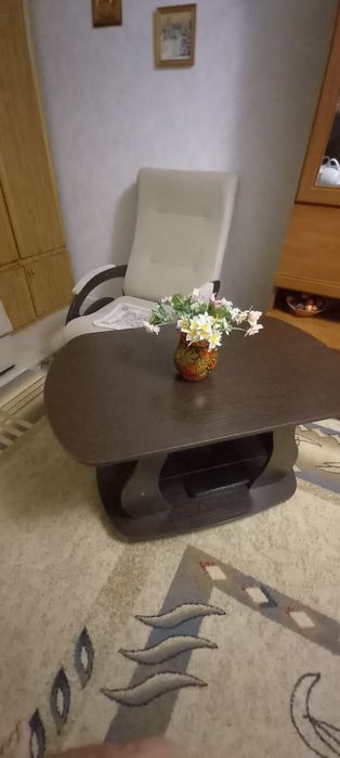 Продам кресло и стол