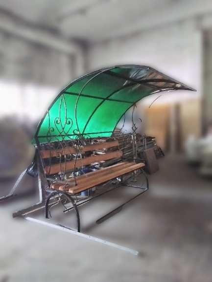 продам лавочку с навесом