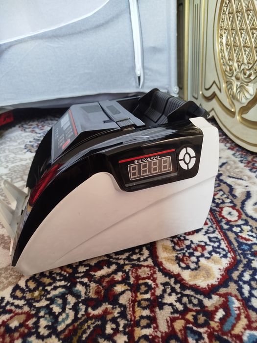 Pul sanash apparati sotiladi! Srochno sotiladi !!
Holati juda yaxsh