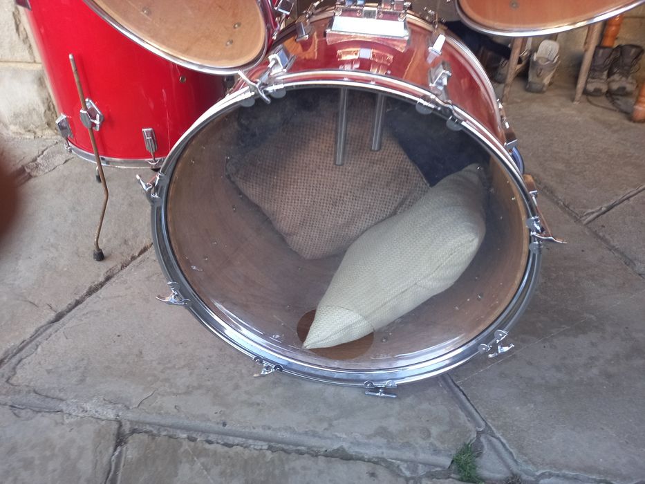 Барабани на части