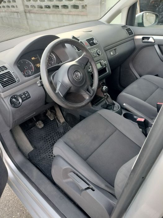 Vand Volkswagen Touran 1.6 TDI 2012
