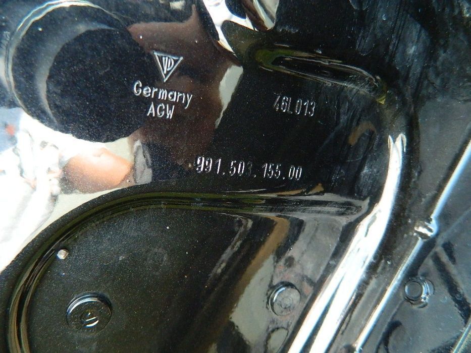Aripa stanga fata Porsche Carrera model 2012-2015 cod 99150315500