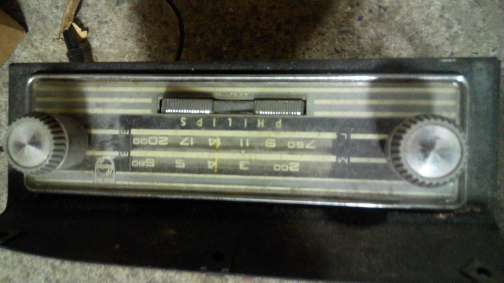 PHILIPS  N3X94V/69 Радио Лампово 12V RETRO