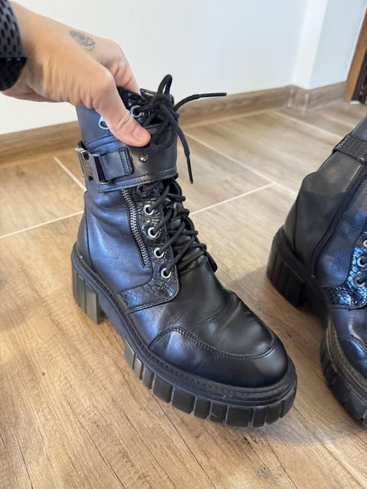 Оригинални дамски боти Carinii