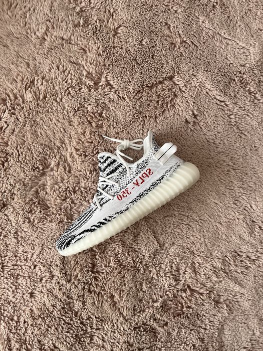 Yeezy 350 Boost Zebra