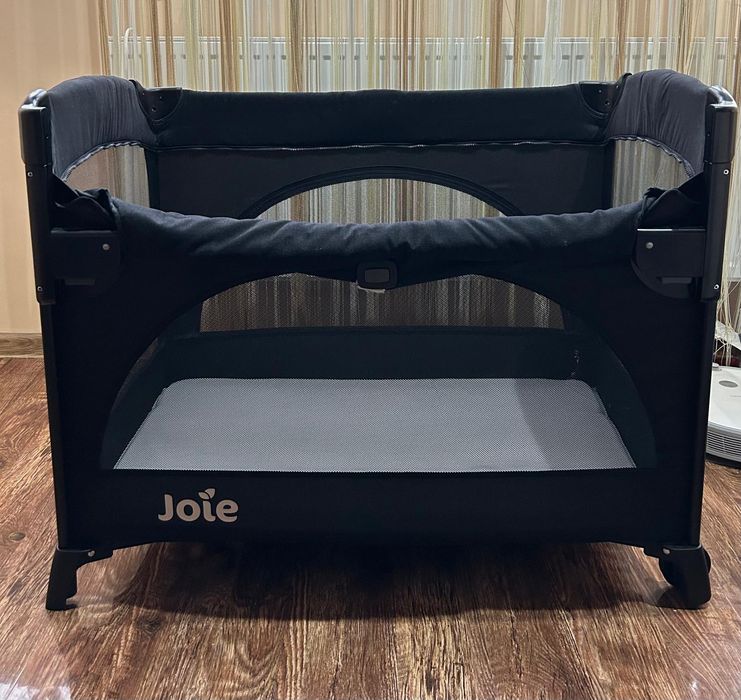 Pătuț pliabil Joie