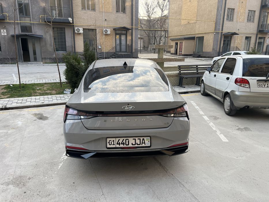 Hyundai Elantra 2021 2.0