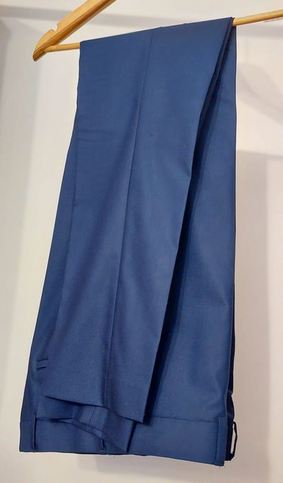 Costum Gherasos (Sacou 50; Pantaloni 48)