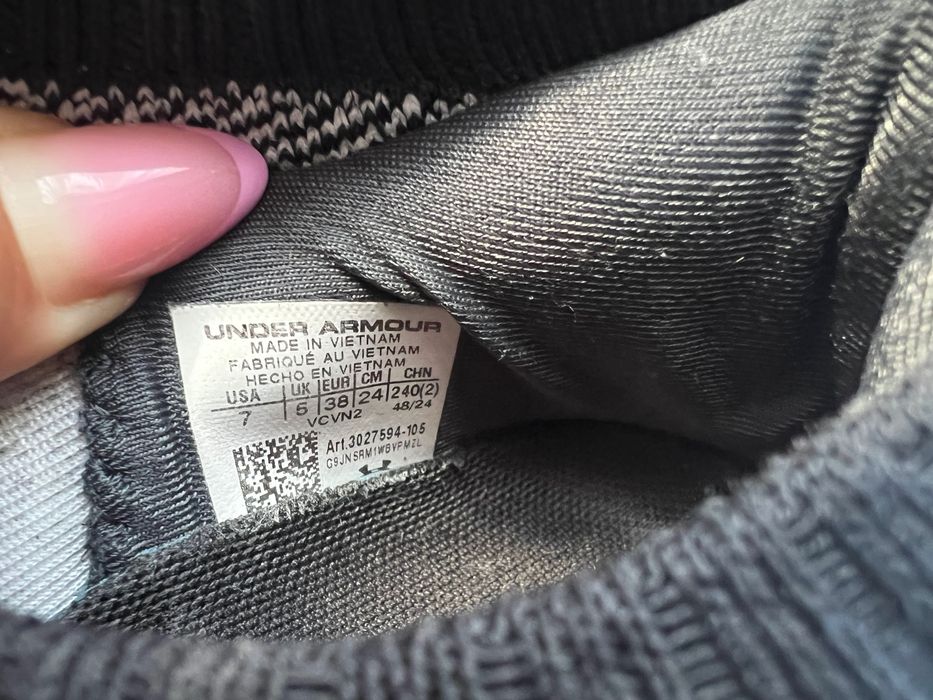 Маратонки Under Armour PHANTOM 4 – размер 38