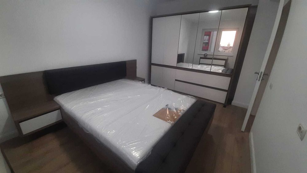 De inchiriat apartament