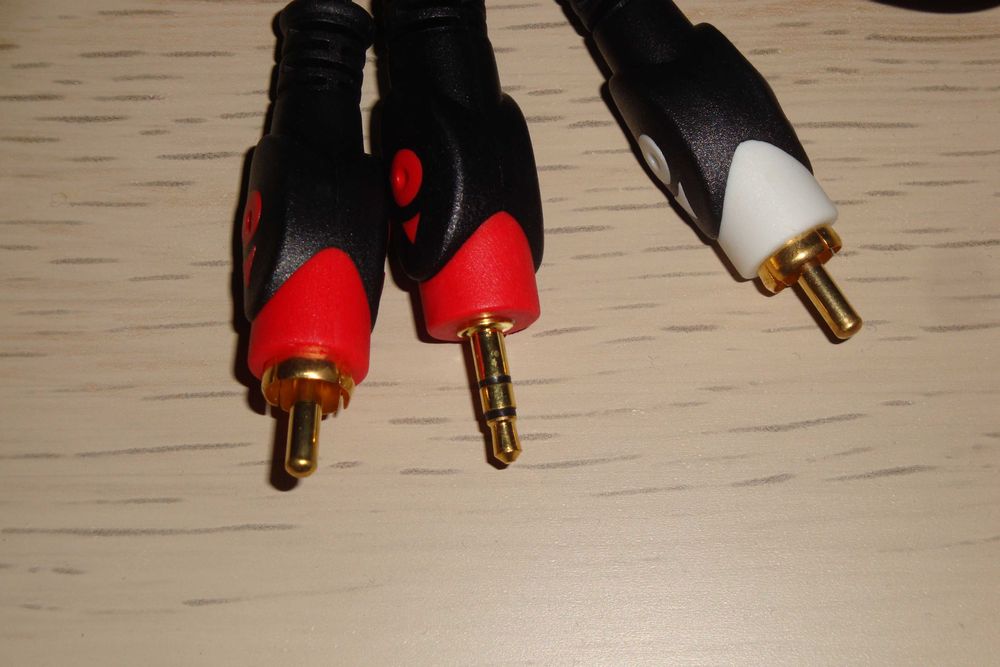 cablu audio stereo jack 3.5mm - 2x rca mufe aurite lungime 1.5m