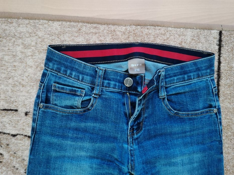 Дънки размер 26 два чифта