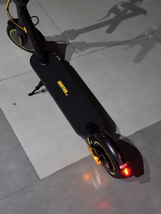 Электросамокат Bootfor G87
