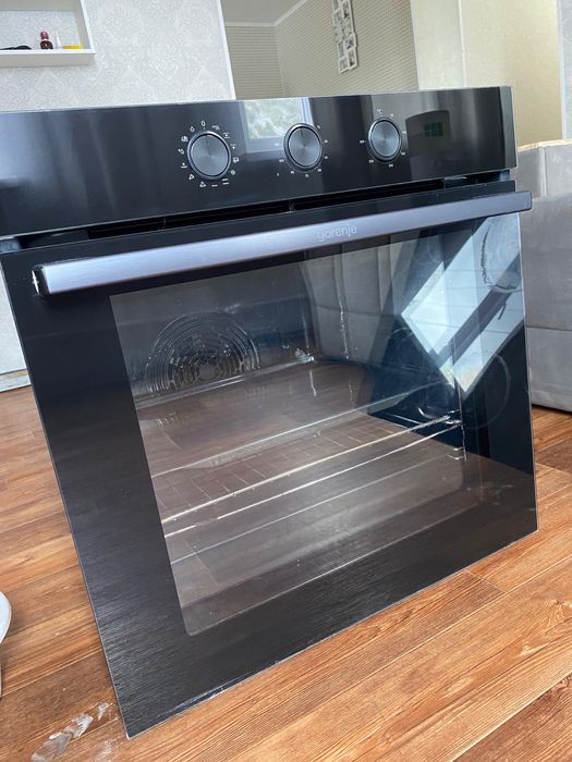 Продаем духовую печь и варочную панель.