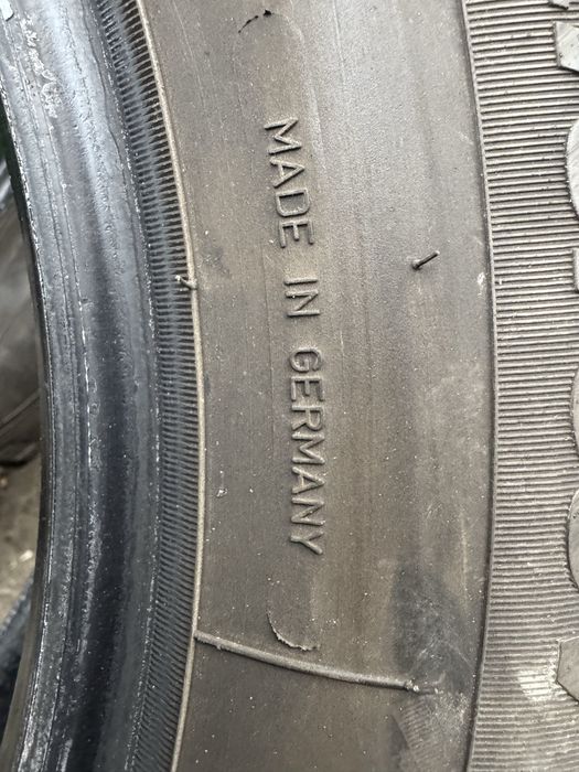 4 броя Гуми за СУВ / Джип  235 60 17 цола NEXEN и FULDA