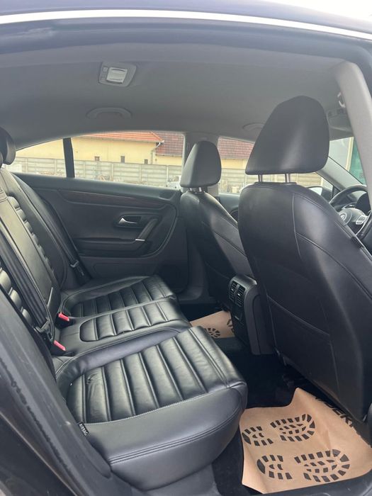 VW Passat CC R-Line 2.0 TDI DSG Distronic FrontAssist 2012