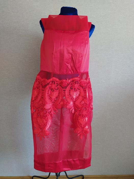 Вечерние новые платья