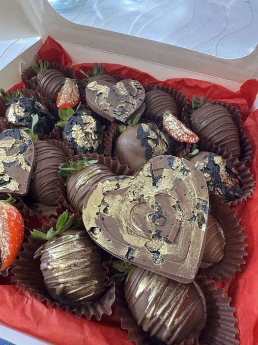 Свежая клубника в шоколаде