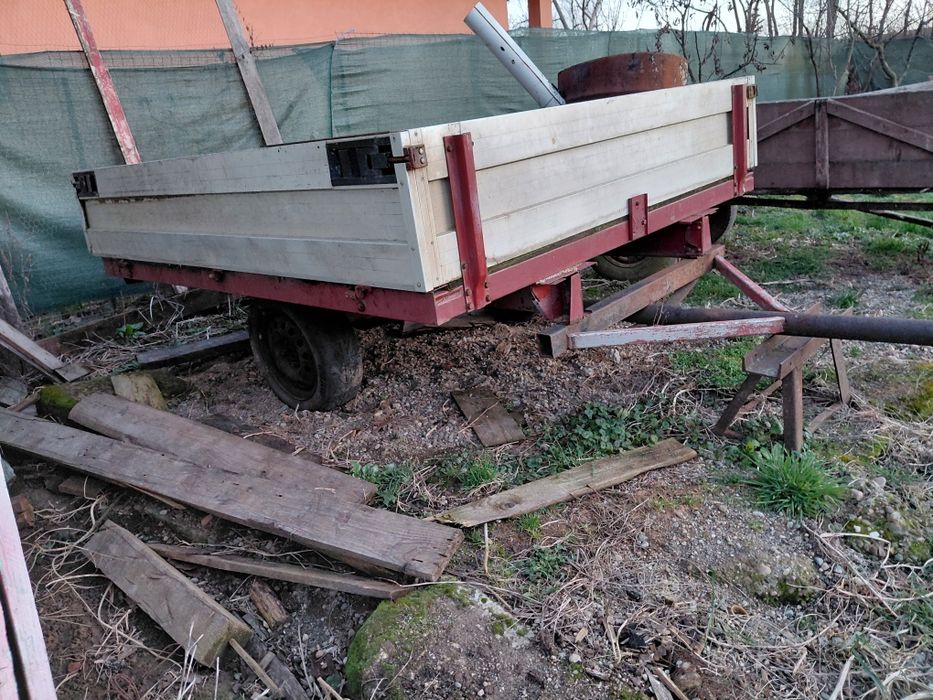 Vând tot ce să vede în poza