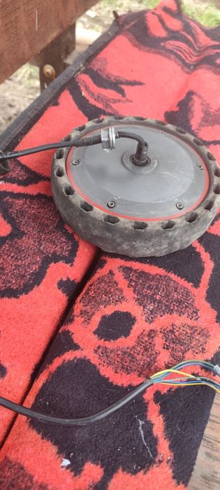 Vând motor 350w  pentru trotinetă electrică
