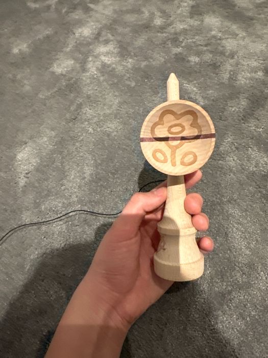 Kendama passion collab cu higgs noua
