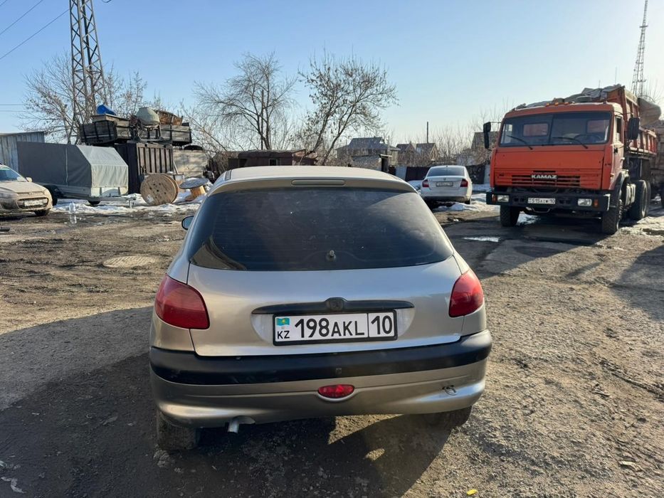 Продам Peugeot 206
