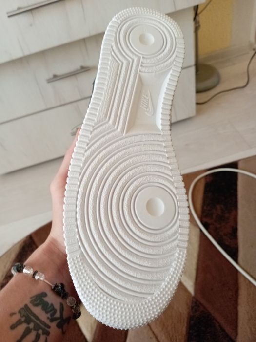 Air force 1mid Black and white