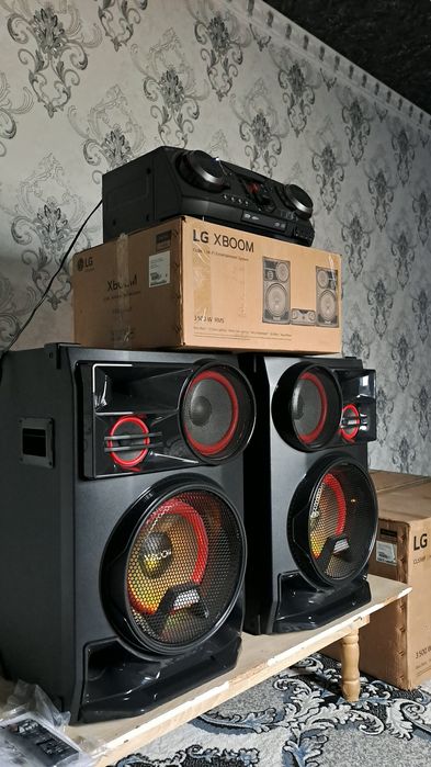 LG xboom cl98 3500 watt rms