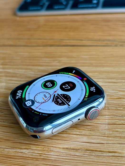 Apple Watch 9 Stainless Steel 45mm