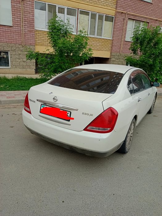 Nissan Teana 2004