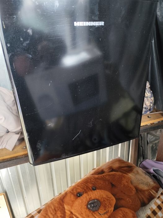 Mini Frigider Heinner Defect