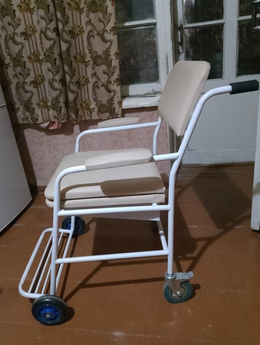 Инвалидная коляска