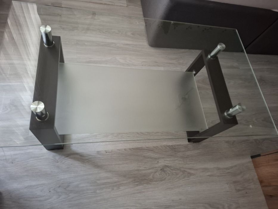 Холна стъклена маса