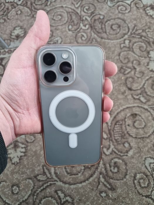 Iphone 15 pro max zur tiniq