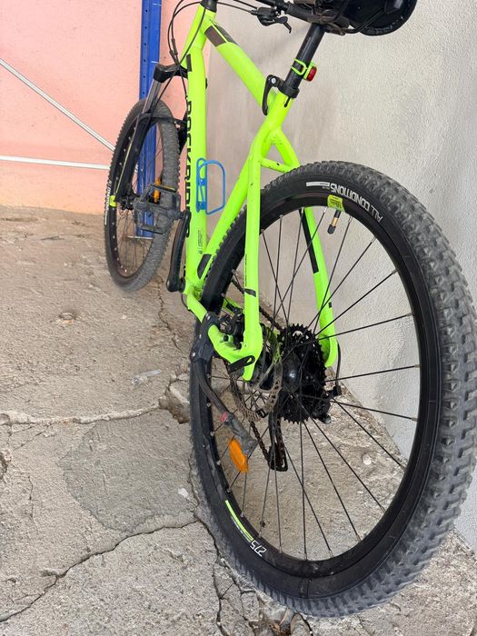 Bicicletă MTB Rockrider ST 100
Det