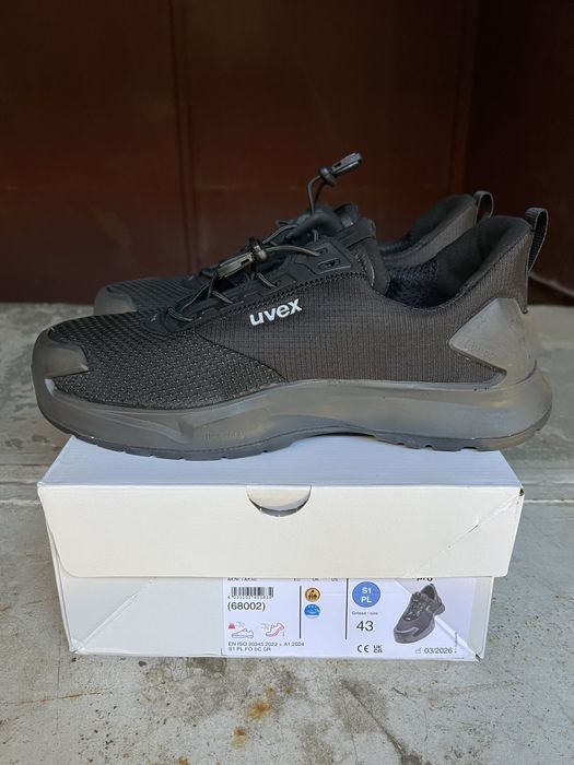 Vand pantofi protectie Uvex marimea 43