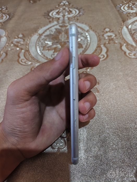 Iphone 8 batareya 69 tur ton atp ishlidi aybi krishka arqa kamera xira