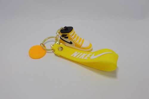 Breloc Nike Jordan 1 diferite culori - NOI