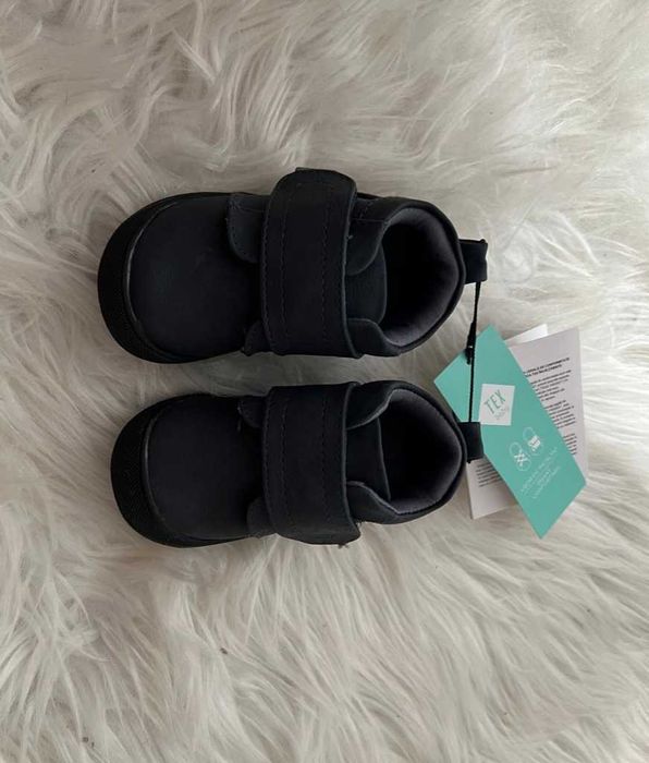 Ghetute bebe de piele cu arici, TEX, noi, marime 20